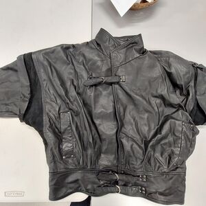 Vintage Collection d'Artisan by The Leather Ranch 1980s Leather Bomber Jacket